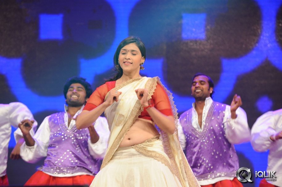 Barbie-Chopra-at-Prema-Geema-Jantha-Nai-Movie-Audio-Launch